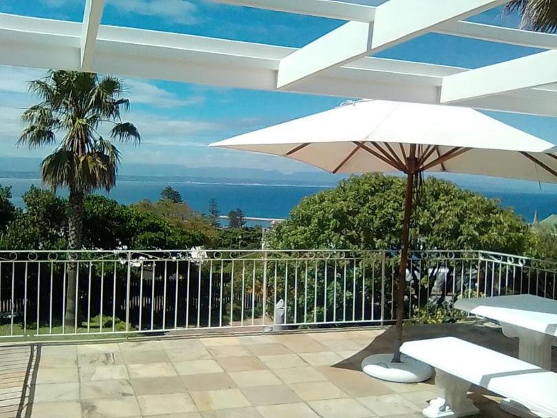 4 Duke Street Flat#3 Apartment Mossel Bay Bagian luar foto